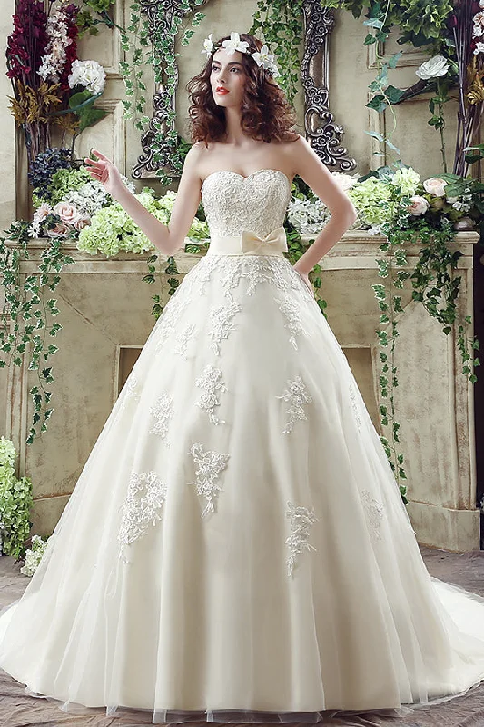 Long Lace-Up Sweetheart A-line Light Yellow Wedding Dress