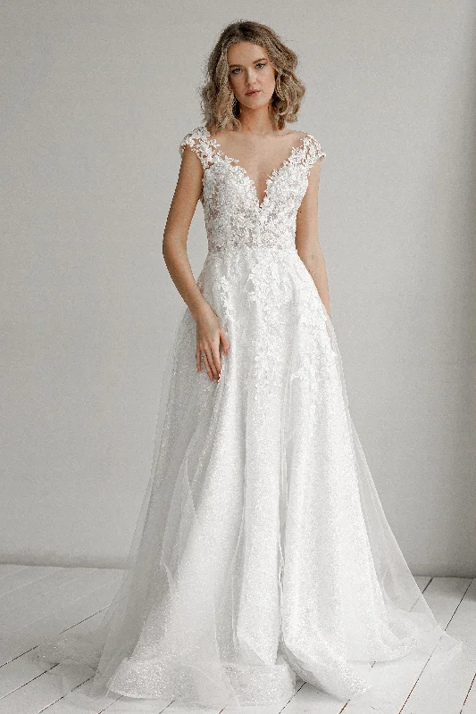 Light Ivory Floral Lace Wedding Dress Enn